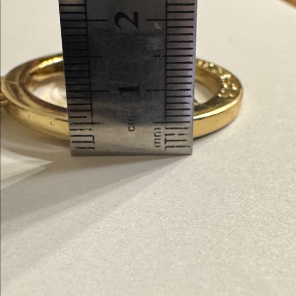 Michael Kors Gold Tone Bag Charm Hang Tag - Picture 12 of 14